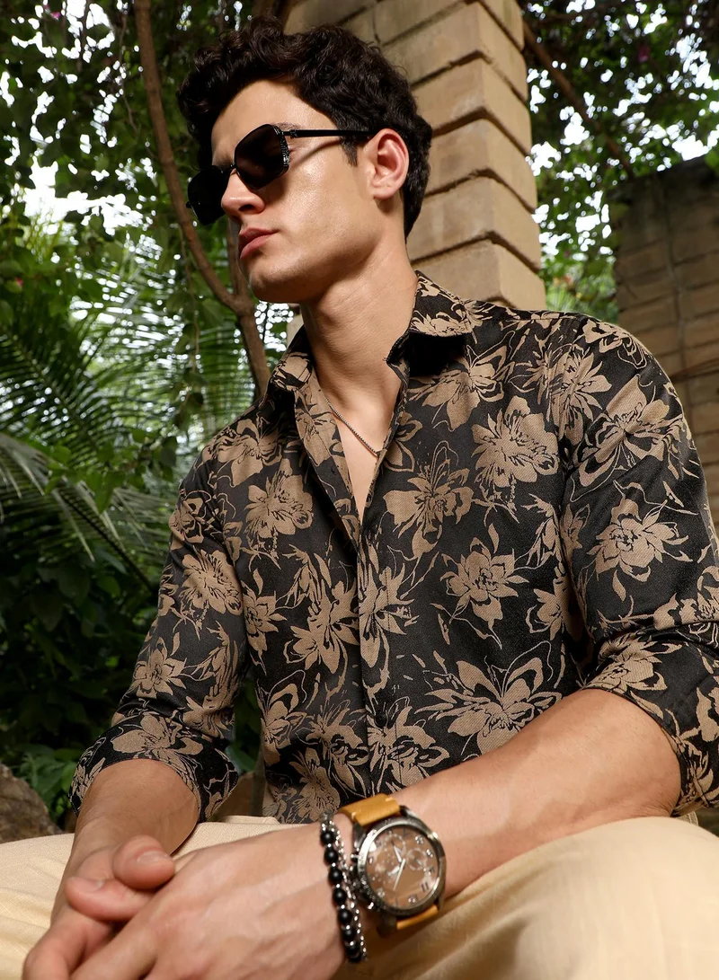 كامبوس سوترا Campus Sutra Men's Sand Beige & Midnight Black Contrast-Flora Jacquard Shirt For Casual Wear | Spread Collar | Long Cuffed Sleeves | Button Closure | Shirt Crafted With Comfort Fit For Everyday Wear