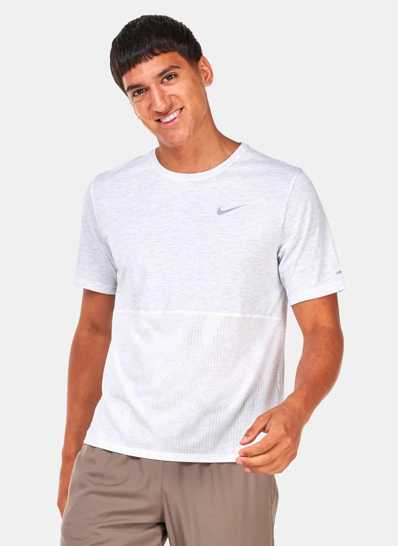 Nike Men's Dri-FIT Run Division Core T-Shirt