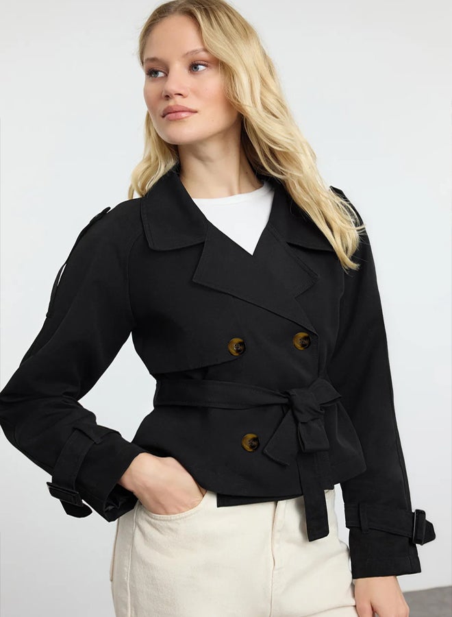 trendyol معطف ترينش قصير عادي مقاوم للماء الأسود - Image 2