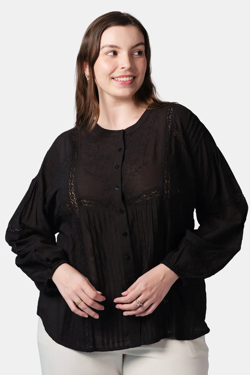 Virgio Embroidered Cotton Plus Size Shirt With Lace And Embroidery for Women