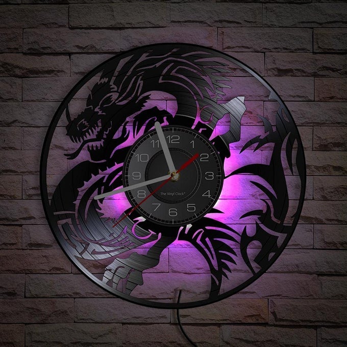 12 INCH DRAGON LED WALL CLOCK WITH 7 COLORS CHANGING SILENT NON TICKING VINTAGE FLYING EVIL DRAGON SPIRITUAL SYMBOL FANTASY VINYL RECORD WALL CLOCK WATCH FOR LIVING ROOM BEDROOM DECOR