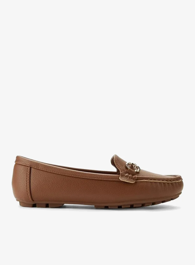 لو كونفورت Loafer With Mettalic Trim
