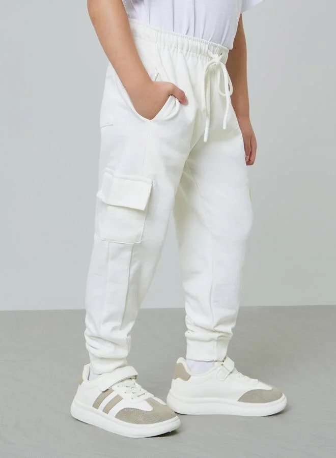 ستايلي Boys Solid Cargo Joggers with Drawstring