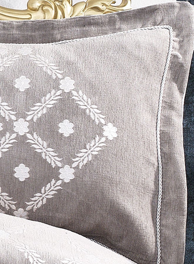 In-House Toronto | 6 Pieces Chanel Comforter Set - King - 260x240 cm  - Image 3