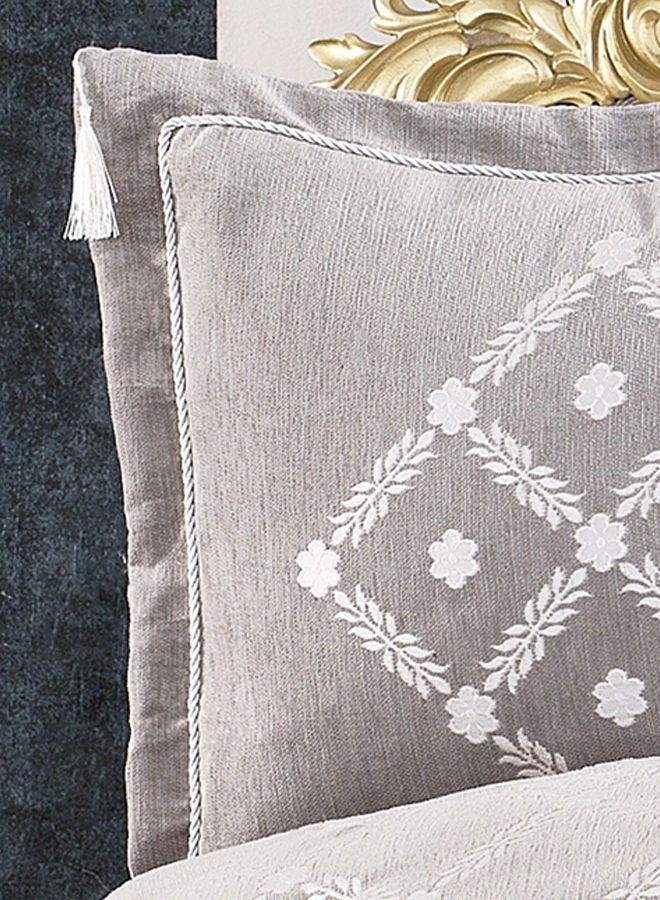 In-House Toronto | 6 Pieces Chanel Comforter Set - King - 260x240 cm  - Image 4