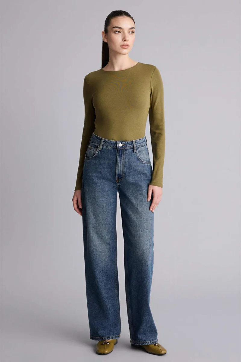 ديفاكتو Slim Fit Crew Neck Basic Modal T-Shirt