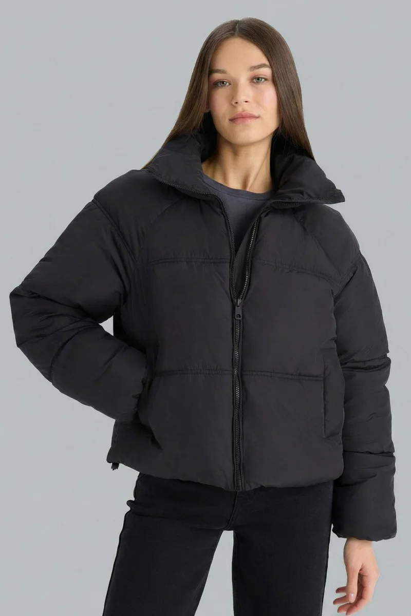 ديفاكتو Waterproof Regular Fit Puffer Jacket