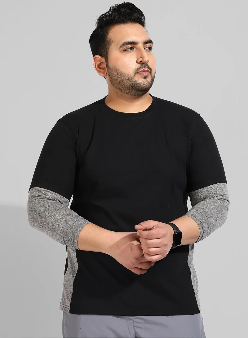 انستافاب بلس تي شيرت كاجوال للرجال باللون الأسود ذو قصة عادية