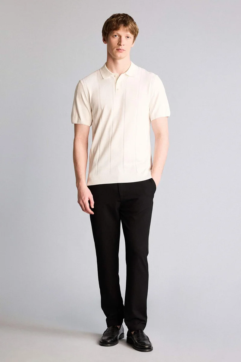 ديفاكتو Standard Fit Polo Collar Short Sleeve Polo T-Shirt