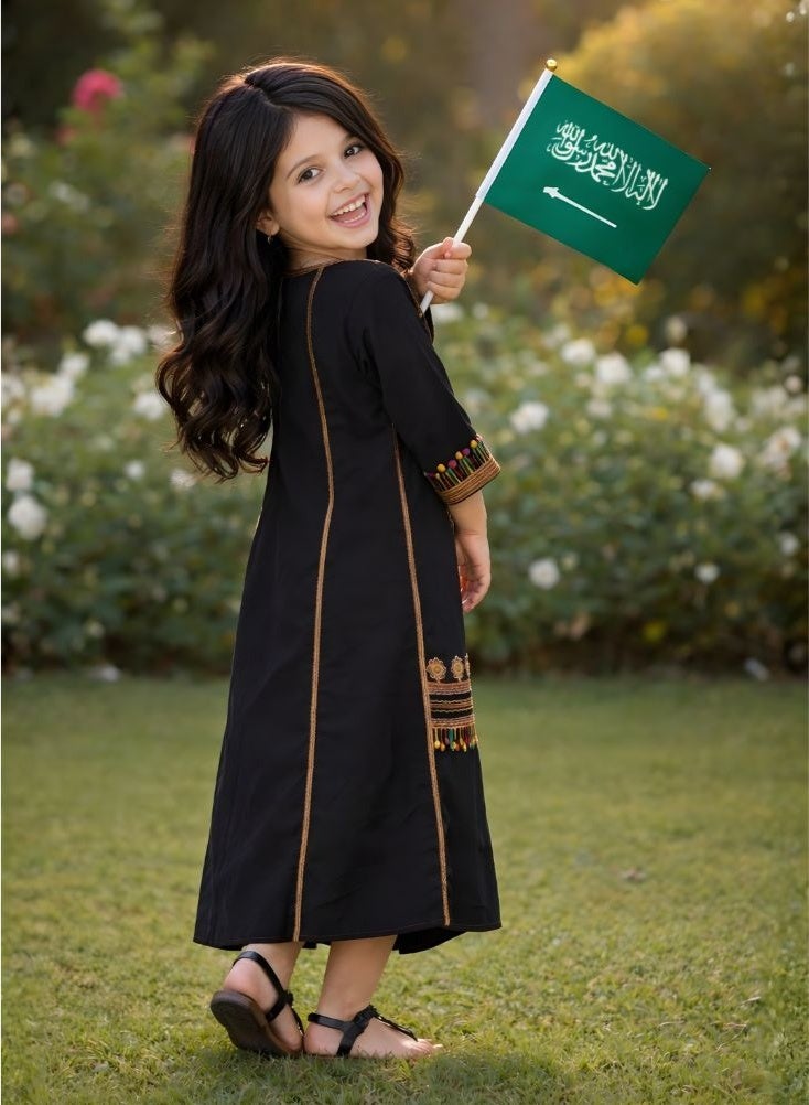 بريميم فستان جلابية ماكسي مطرز من عسيري كيدز تاتريز - فستان طويل فاخر تقليدي للنساء بتطريز هندسي ملون - Image 4