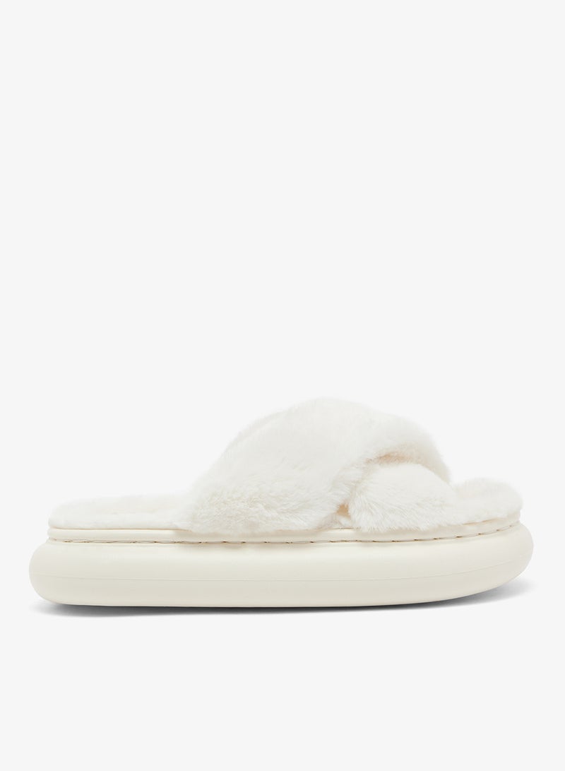 جينجر شبشب غرفة نوم فرو صناعي مريح - Image 1