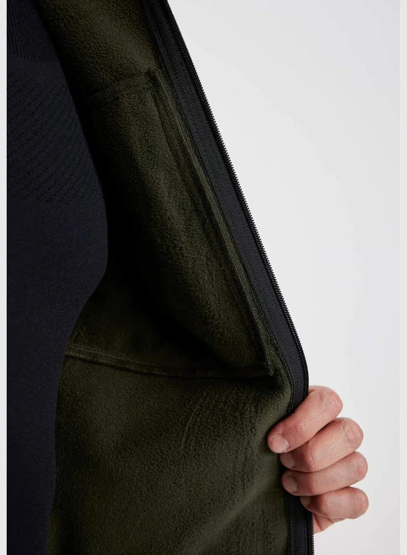 ديفاكتو Man Slim Fit Hooded Long Sleeve Jacket