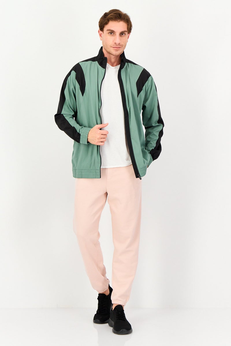 PUMA جاكيت رياضي للرجال بأكمام طويلة مناسب للجري، أخضر عسكري - Image 3