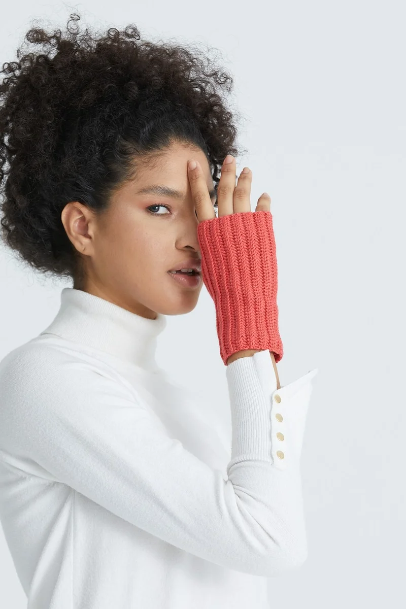 توينتي3 Women's Hand Knitted Fingerless Half Cut Gloves