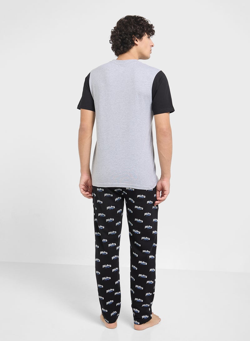 ديزني طقم بيجامة تي شيرت وبنطلون - Image 2