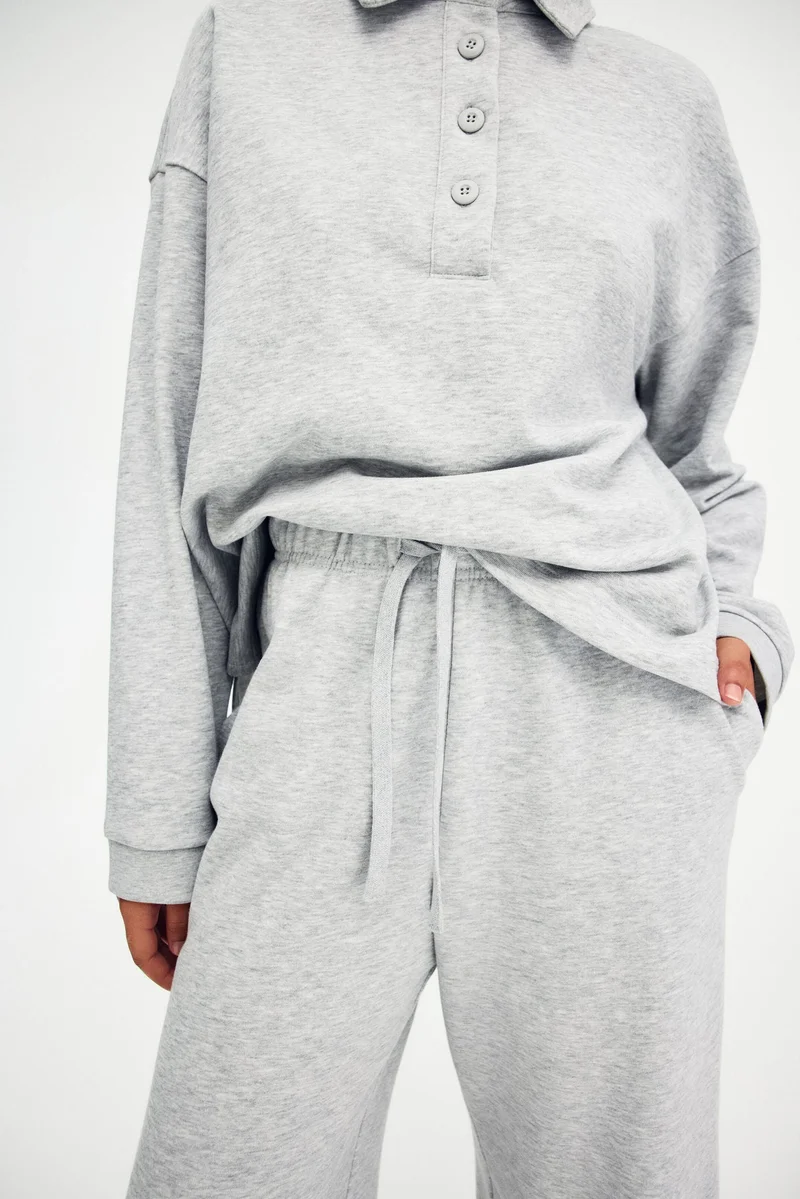 اتش اند ام بنطلون رياضي بساق مستقيمة