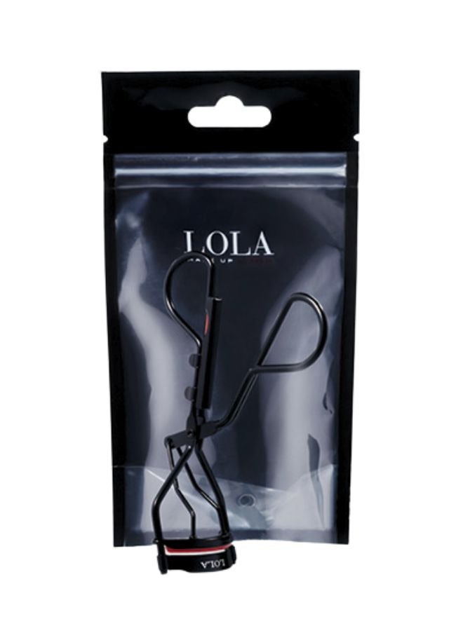 لولا میک آب بای برسه أداة لفّ الرموش – تصميم أنيق باللون الأسود مع وسائد مبطّنة ناعمة لتمويج سهل وثابت يدوم طويلاً - Image 2