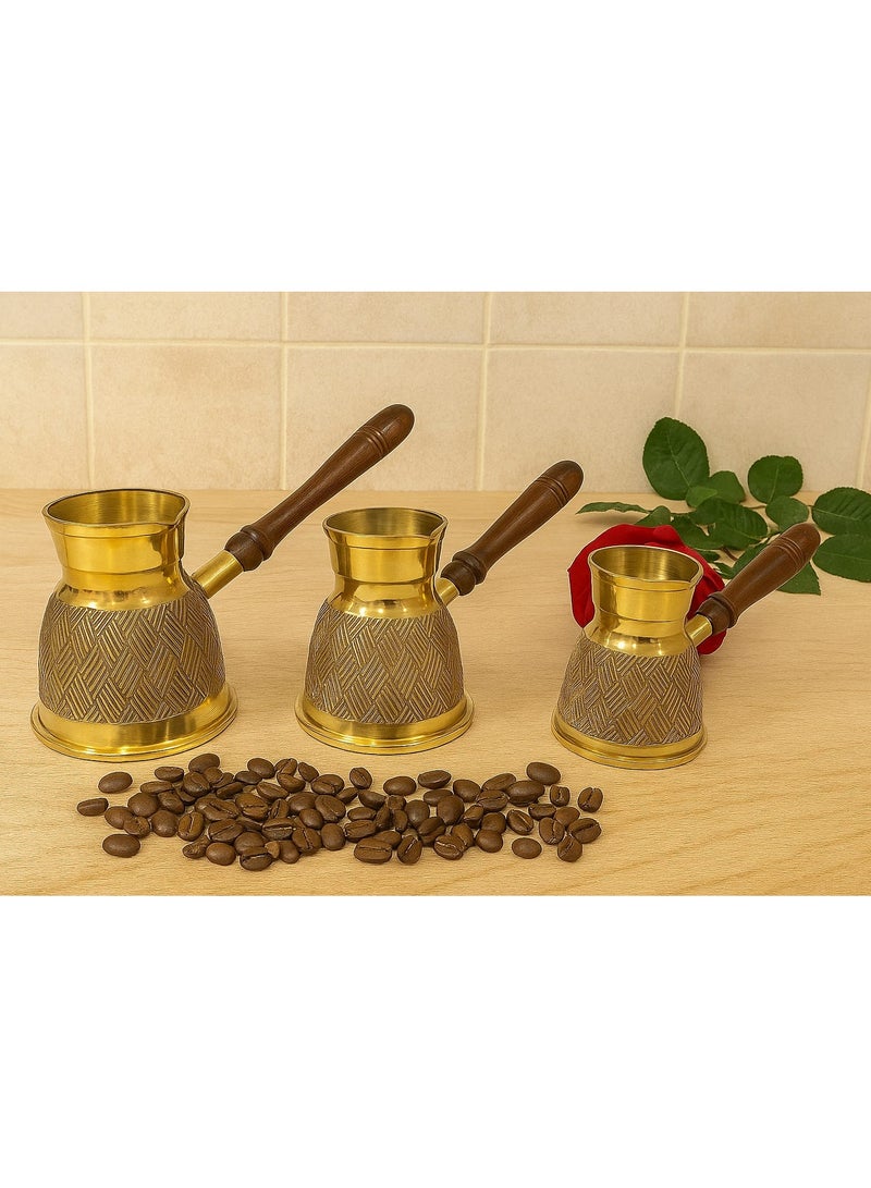 رويال مدفأة قهوة تركية فاخرة من النحاس الأصفر على الطراز التركي إبريق قهوة نحاسي بمقبض خشبي ، طقم تسخين قهوة نحاسي ذهبي 3 قطع - Image 3