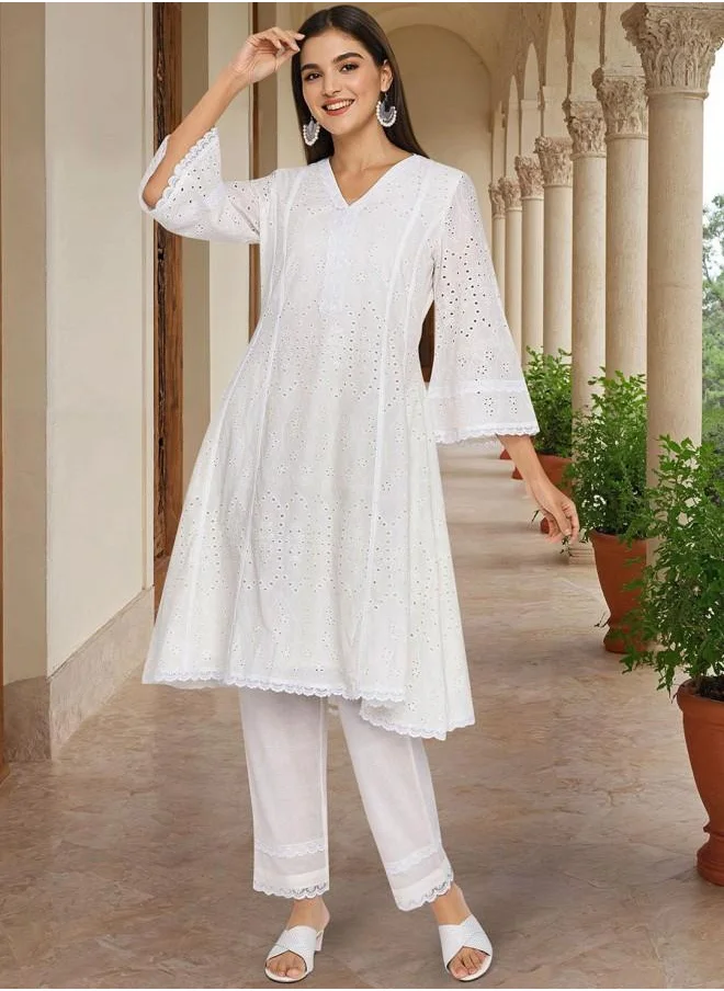 آي شين Cotton Women Off White Cotton Kurta Set with Embroidered pattern Tunic and Palazzo features a Round neckline and Three-Fourth Sleeve secured with Elastic closure and styled in Straight Fit ideal for Festive moments — perfect for fashion-forward occasions.