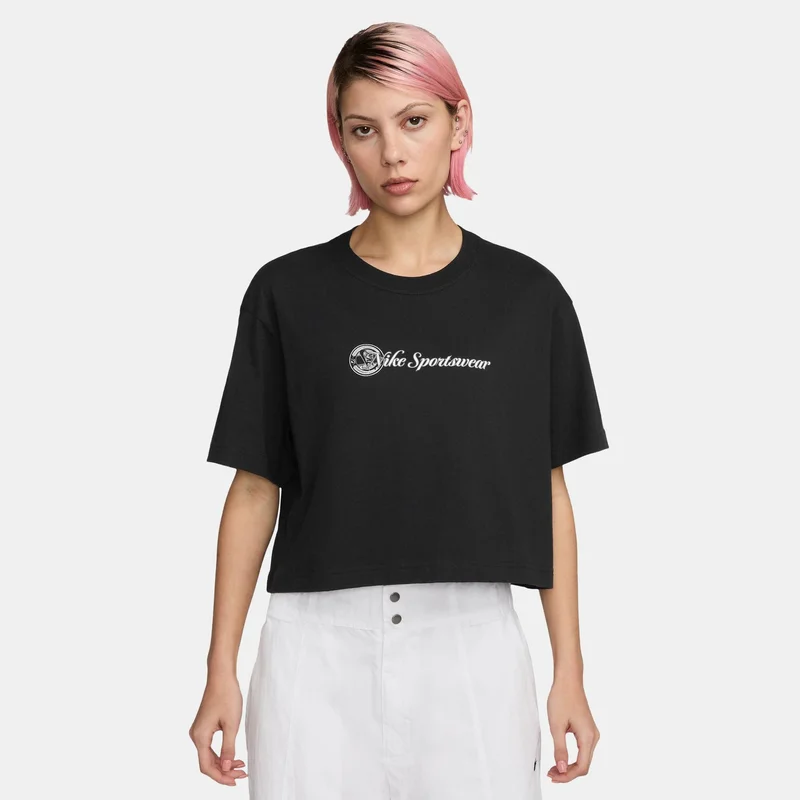 Nike Women's Sportswear Club Loose T-Shirt