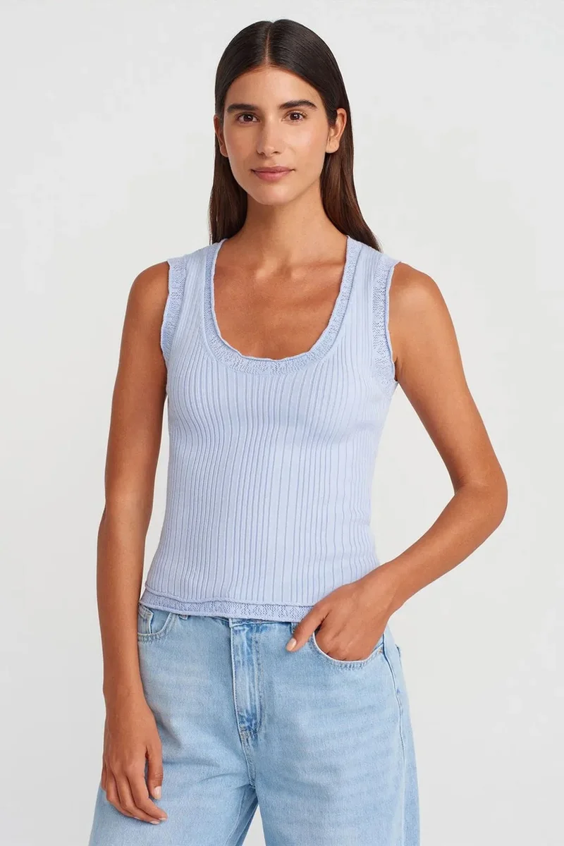 DILVIN Ribbed Sleeveless Cami Blouse