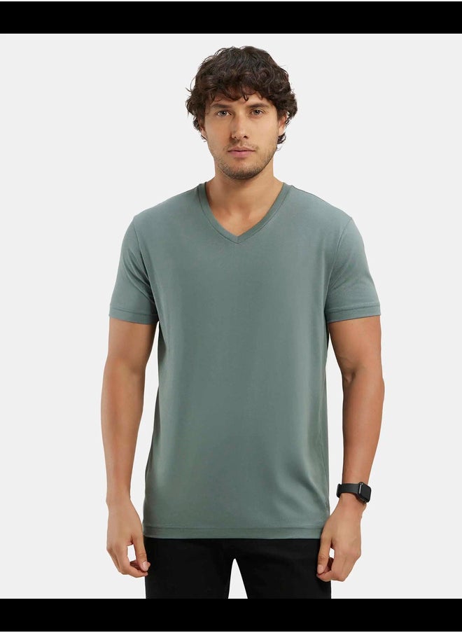 JOCKEY - Jockey 2726 Men's Super Combed Cotton Rich Solid V Neck Half Sleeve T-Shirt - Image 1