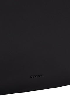 CALVIN KLEIN BUSINESS TECH WEEKENDER  - Image 2