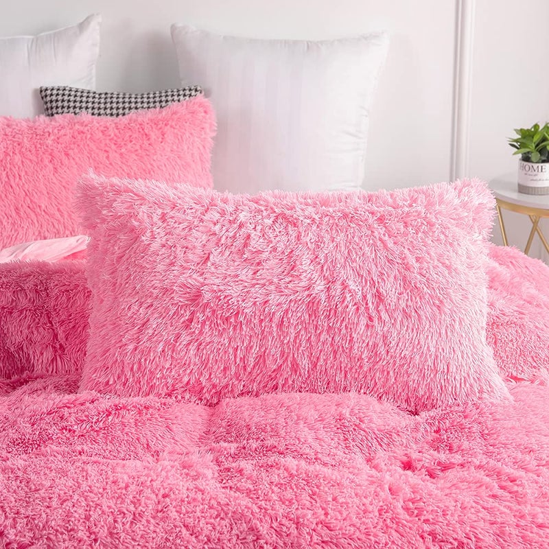 chovy طقم لحاف شوفى من الفرو الصناعي باللون الوردي - طقم سرير فائق النعومة من الفلانيل المخملي الفاخر 3 قطع (لحاف x 1، غطاء وسادة x 2) - Image 3