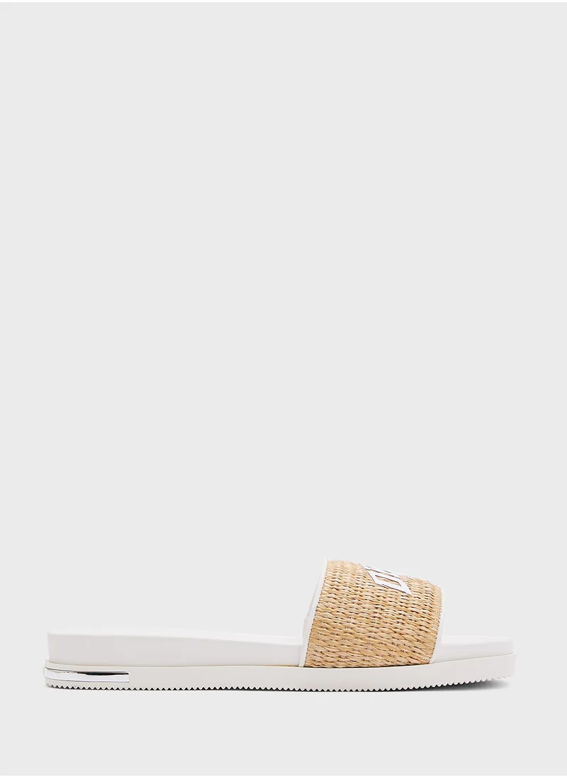 دكني Joa Flat Slide Sandals