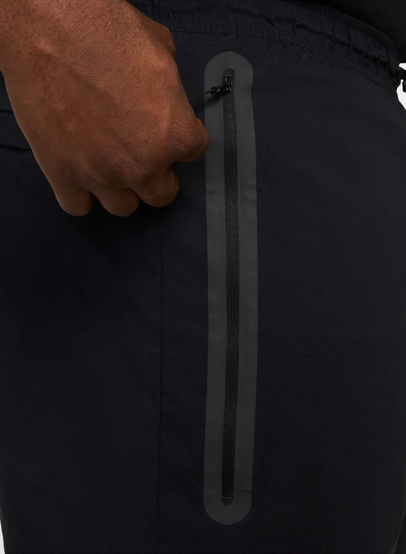 نايكي شورت منسوج تقني