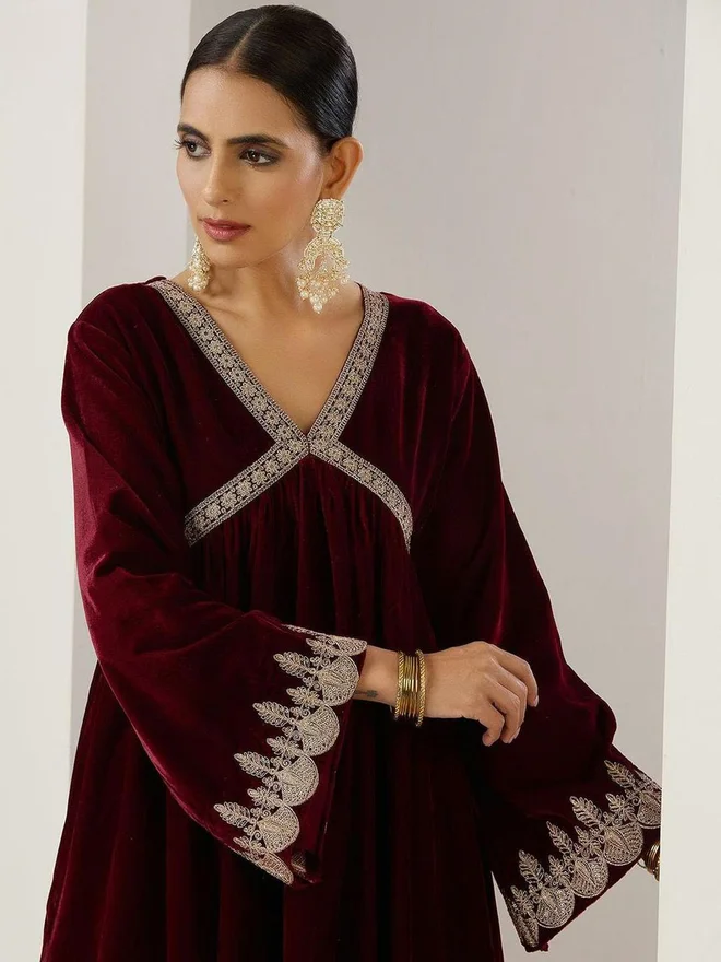 آي شين ISHIN Burgundy Velvet Zari Embroidered A-Line Kurta and Pants Set