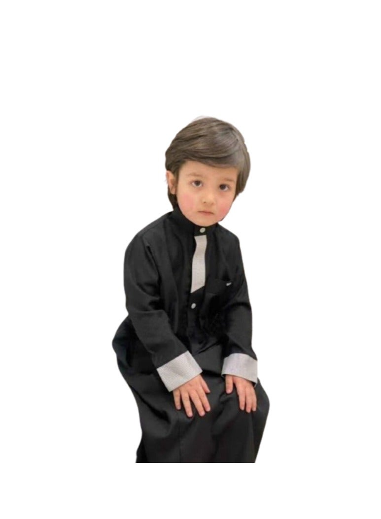 Boys' black abaya with gray edges