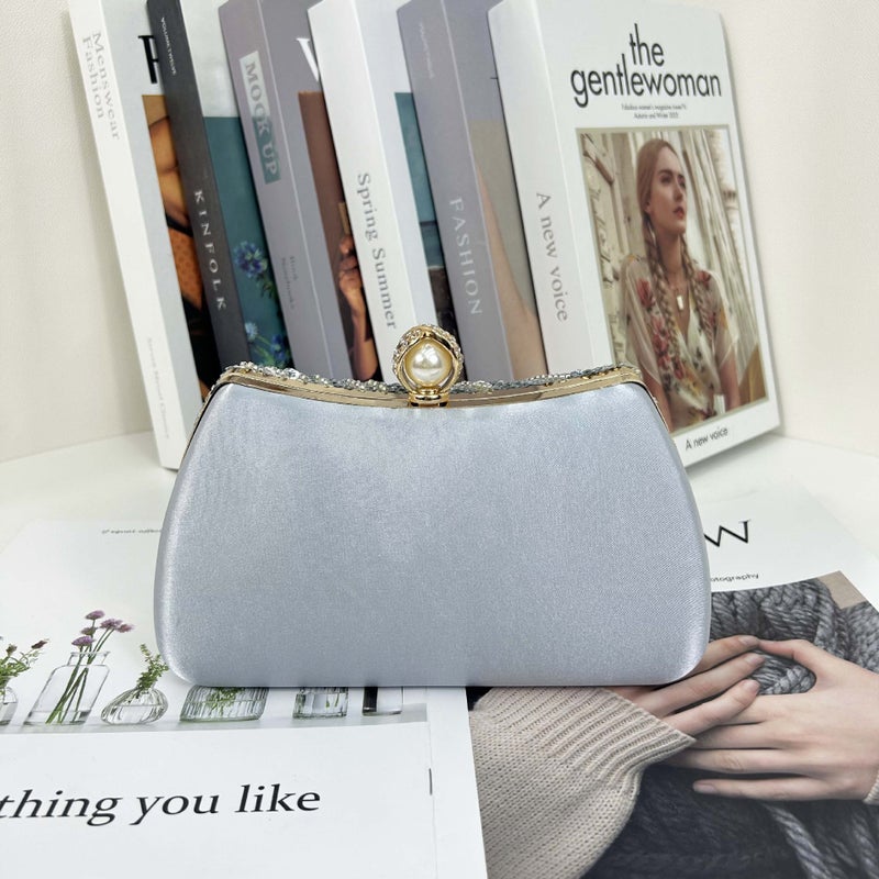 2023 New Retro Beaded Embroidered Evening Bag Embroidered Box Evening Bag Portable Pearl Chain Banquet Bag - Image 4