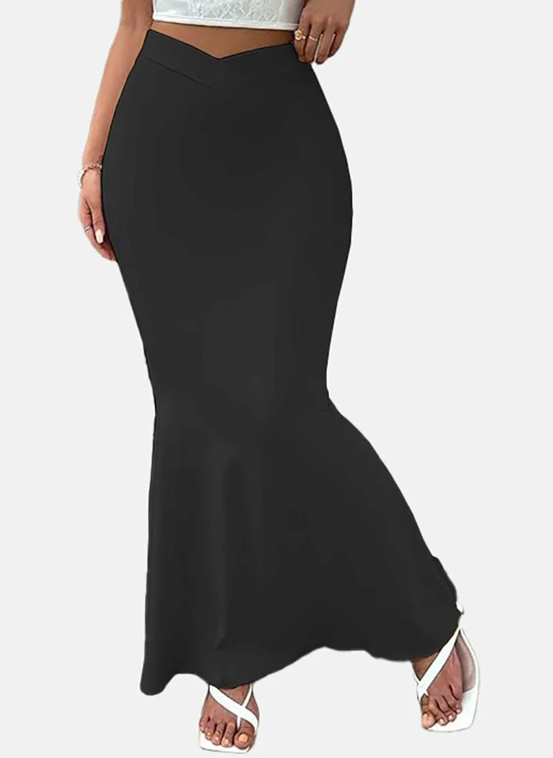 يونيكي Black Solid Slim Fit Maxi Skirt