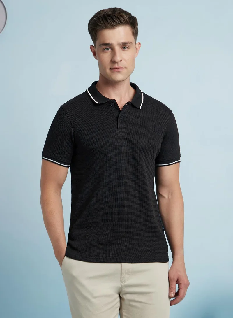 Men's Black Cotton Blend Solid Regular Fit T-Shirt