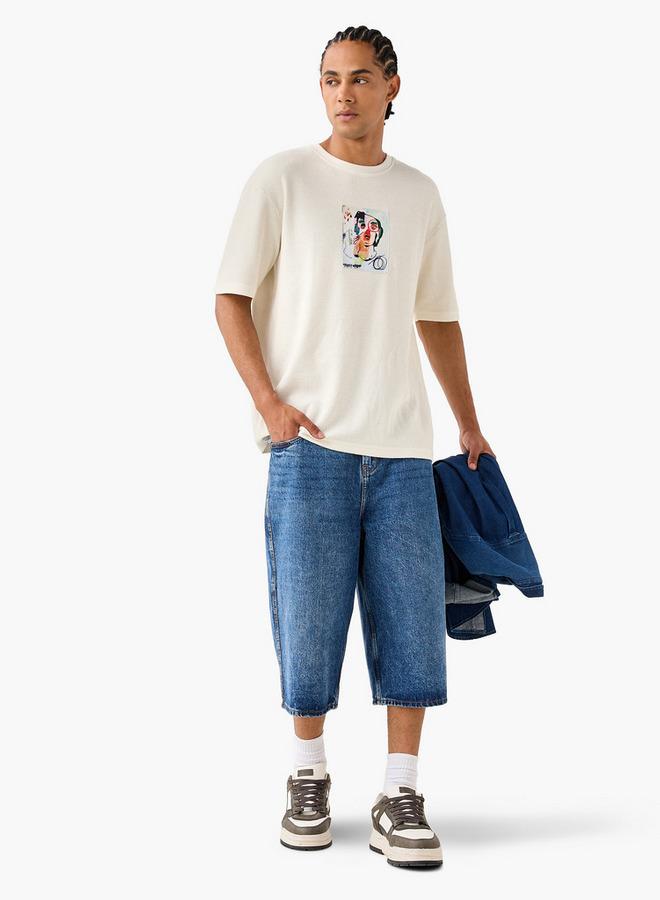 اس بي كاركترز تيشيرت بطبعة جرافيك ورقبة دائرية - Image 2