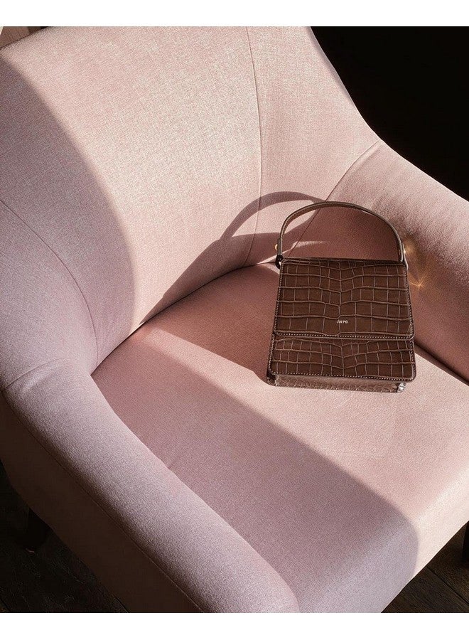 جي دبليو بي حقيبة كروس بودي نسائية من JW PEI بمقبض علوي FAE - بنية اللون - Image 1