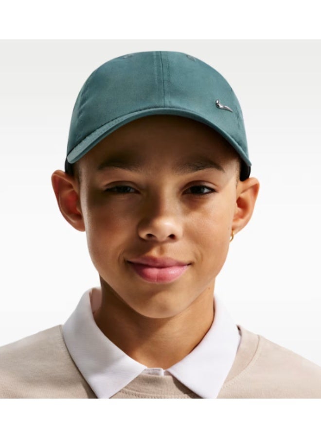 Nike Dri-FIT Club Kids' Unstructured Metal Swoosh Cap - Image 1