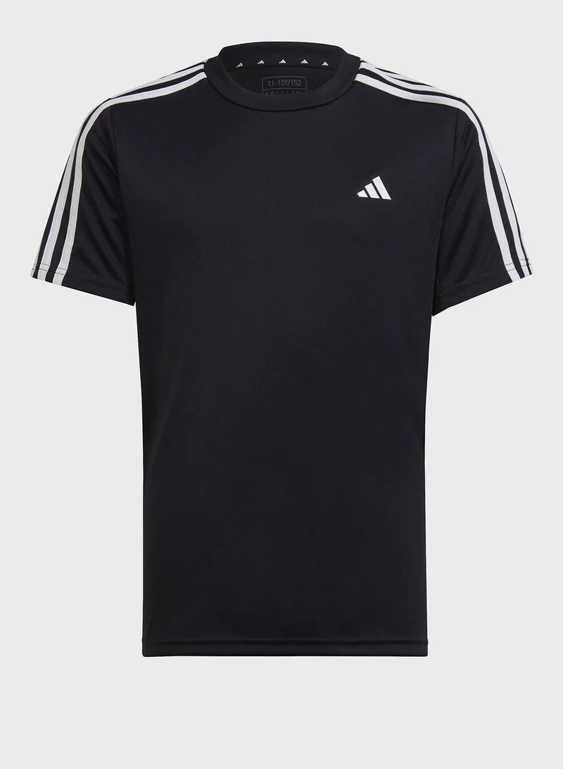 adidas تيشيرت أطفال أساسي للتدريب مزين بالخطوط الثلاثة للعلامة التجارية