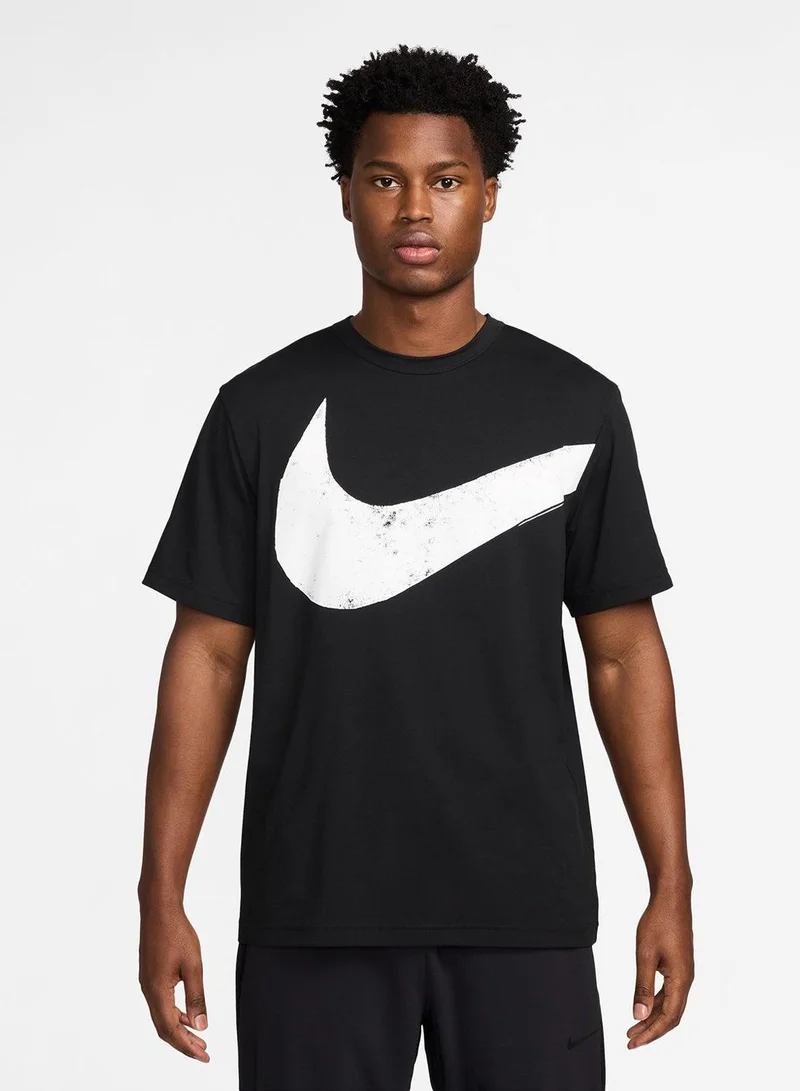 Nike Men's Dri-FIT Hyverse Swoosh Training T-Shirt