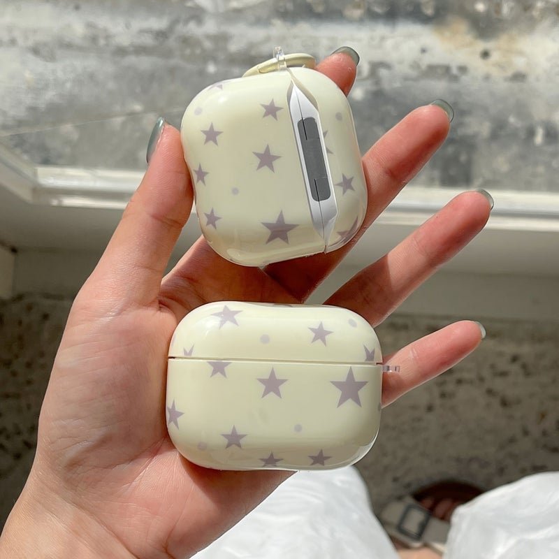 حالة AirPods Pro 2 صفراء بتصميم نجوم رمادية وحلقة دائرية - Image 4