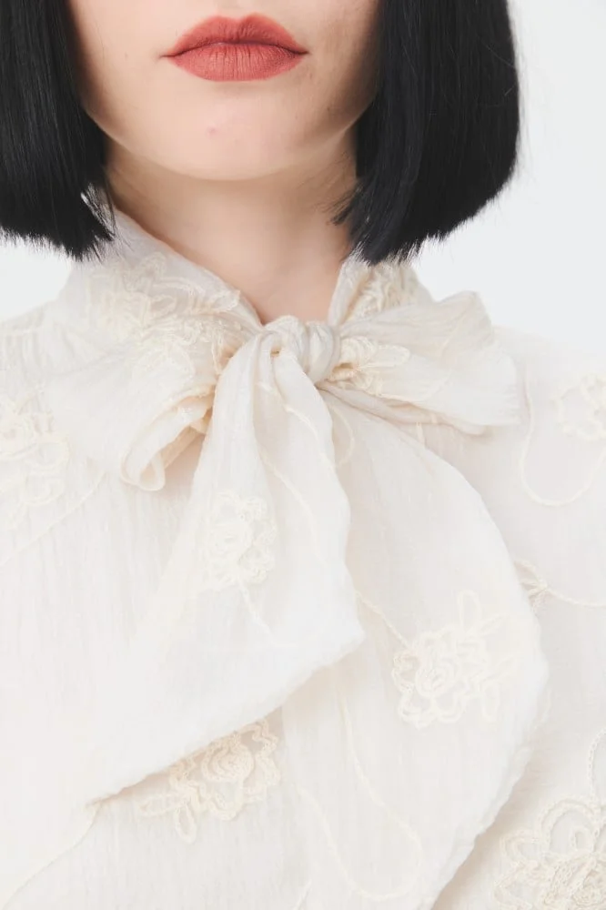Tenda Puff sleeve blouse