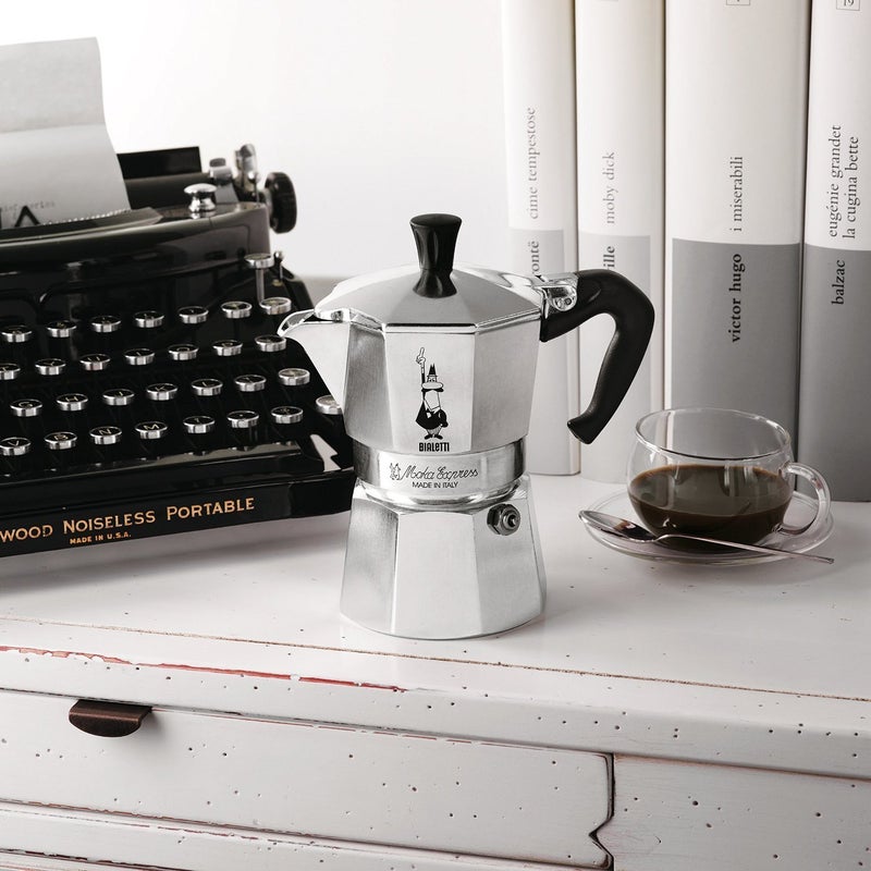 Bialetti - Moka Express: Iconic Stovetop Espresso Maker, Makes Real Italian Coffee, Moka Pot 3 Cups (4.3 Oz - 130 Ml), Aluminium, Silver - Image 3