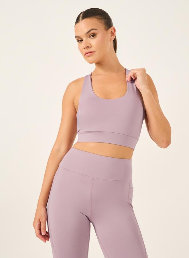 ستايلي اكتيف ستايل حزمة من 3 قطع - بلوزة بكتف شبكي، حمالة صدر رياضية بفتحة مزدوجة خلفية، وسروال ضيق - Image 5