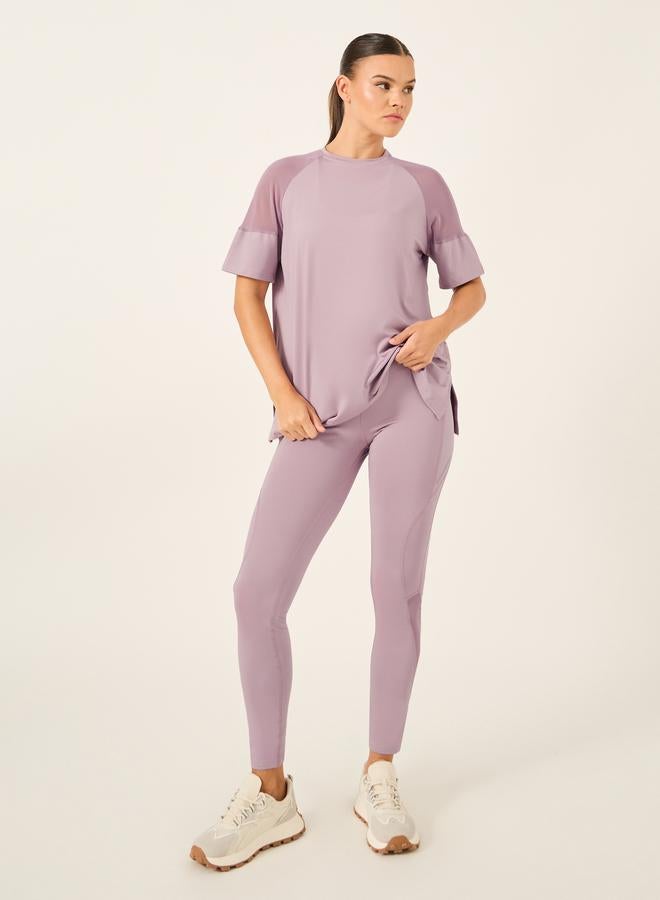 ستايلي اكتيف ستايل حزمة من 3 قطع - بلوزة بكتف شبكي، حمالة صدر رياضية بفتحة مزدوجة خلفية، وسروال ضيق - Image 2