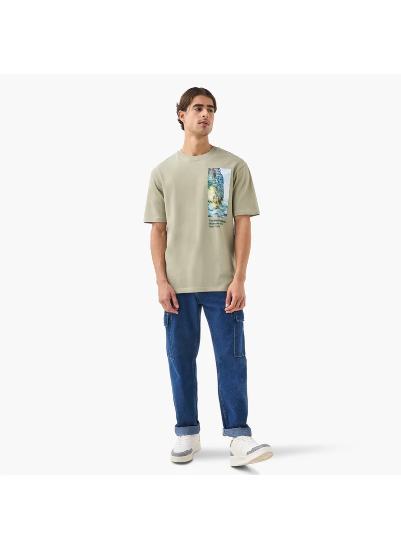 اس بي كاركترز Graphic Print T-shirt with Crew Neck and Short Sleeves