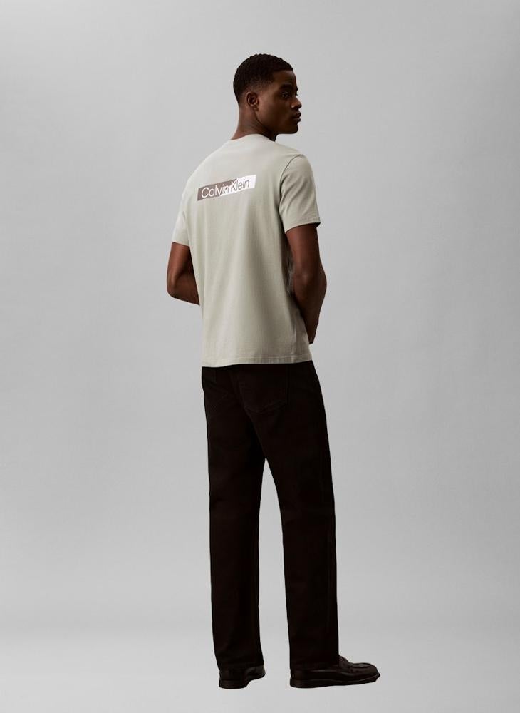 CALVIN KLEIN Split Graphic Logo T-Shirt - Image 2