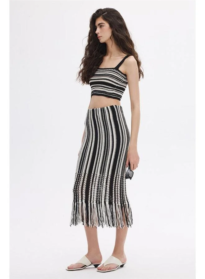 Sherin Black Contrast Fringed Knit Skirt.