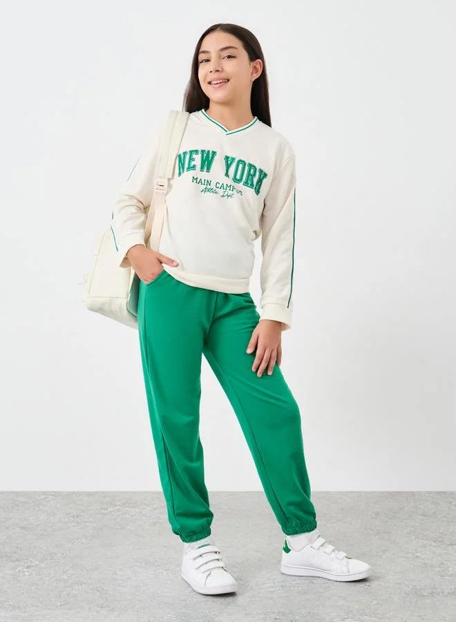 Styli Styli Girls New York Graphic Sweatshirt and Joggers Set
