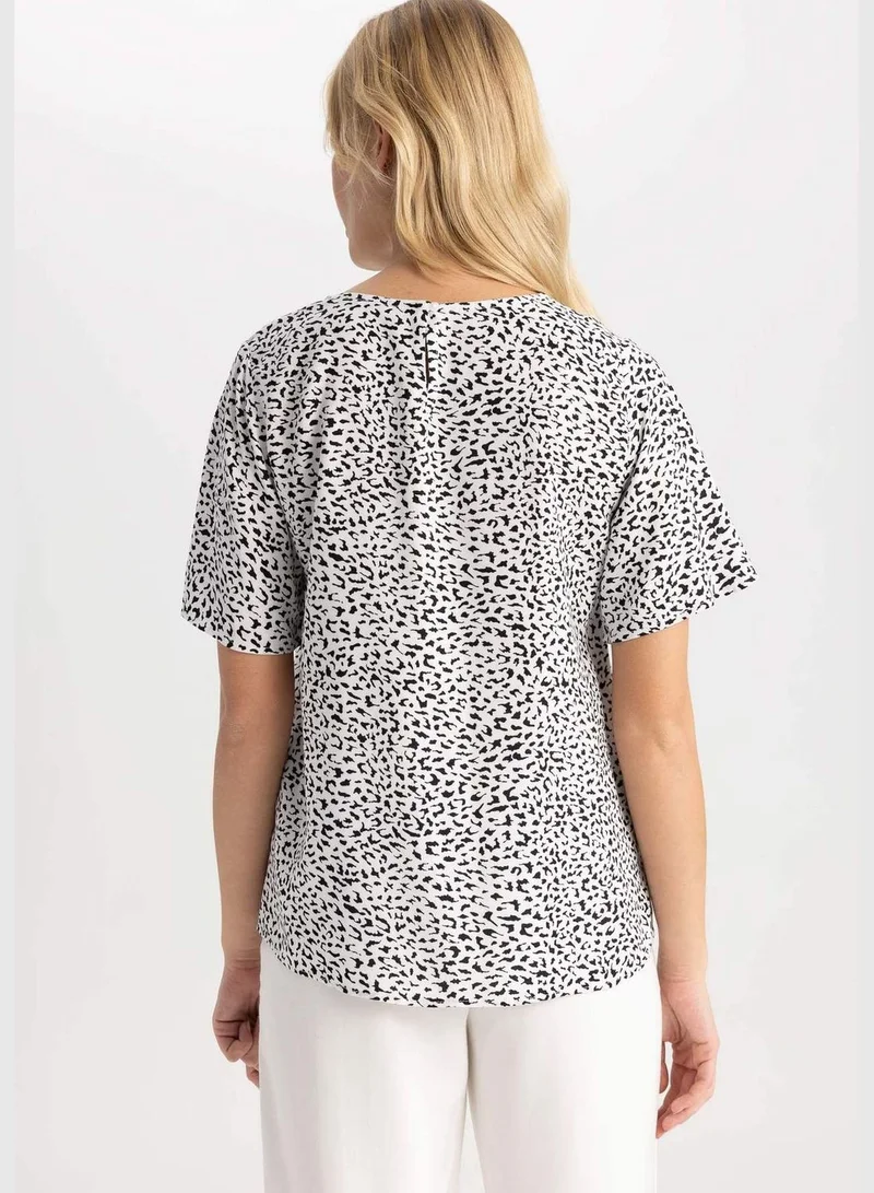 DeFacto Woman Round Collar Woven Short Sleeve Blouse
